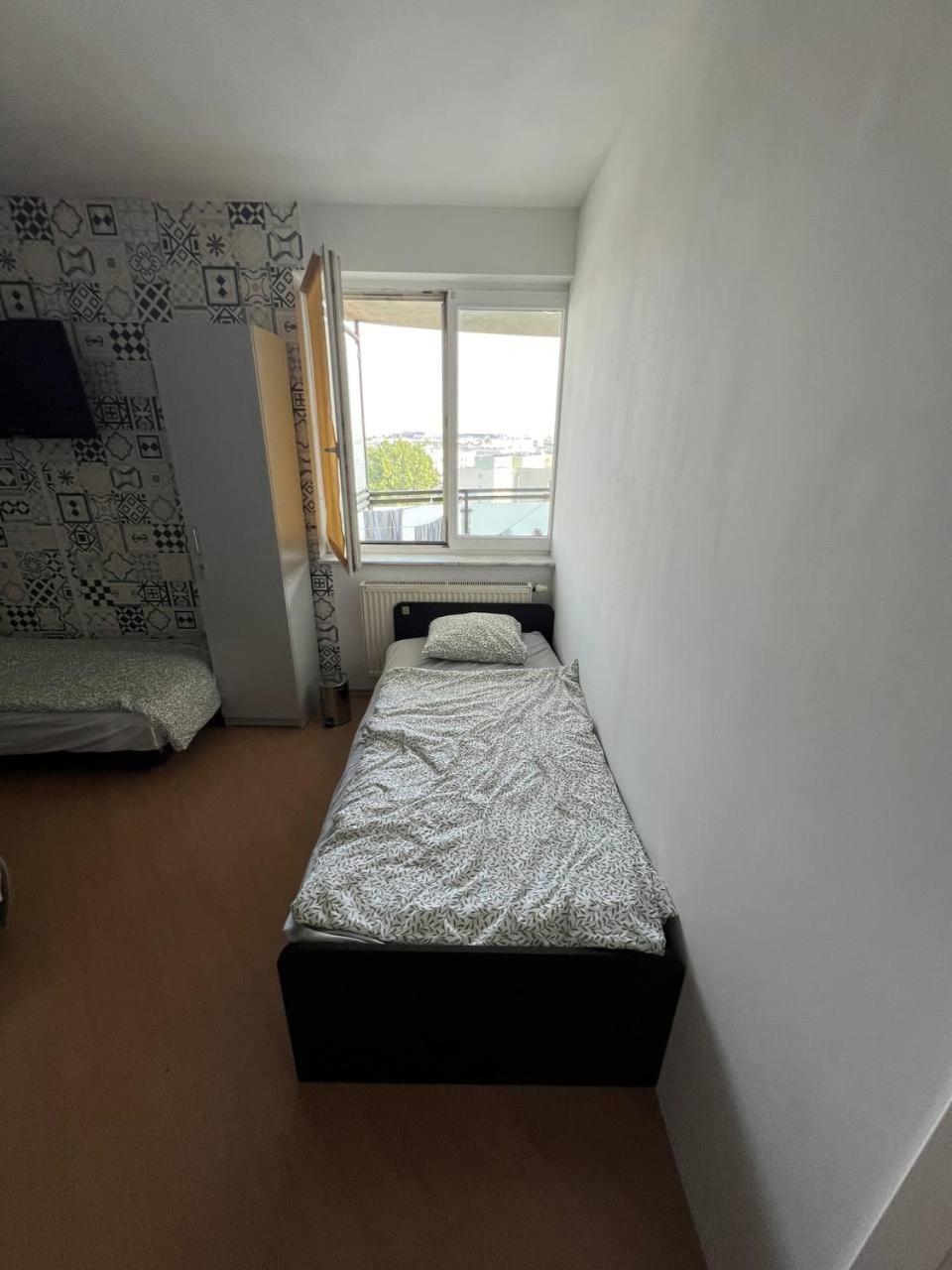 Hostel „U Sashka” Warsawa Bagian luar foto