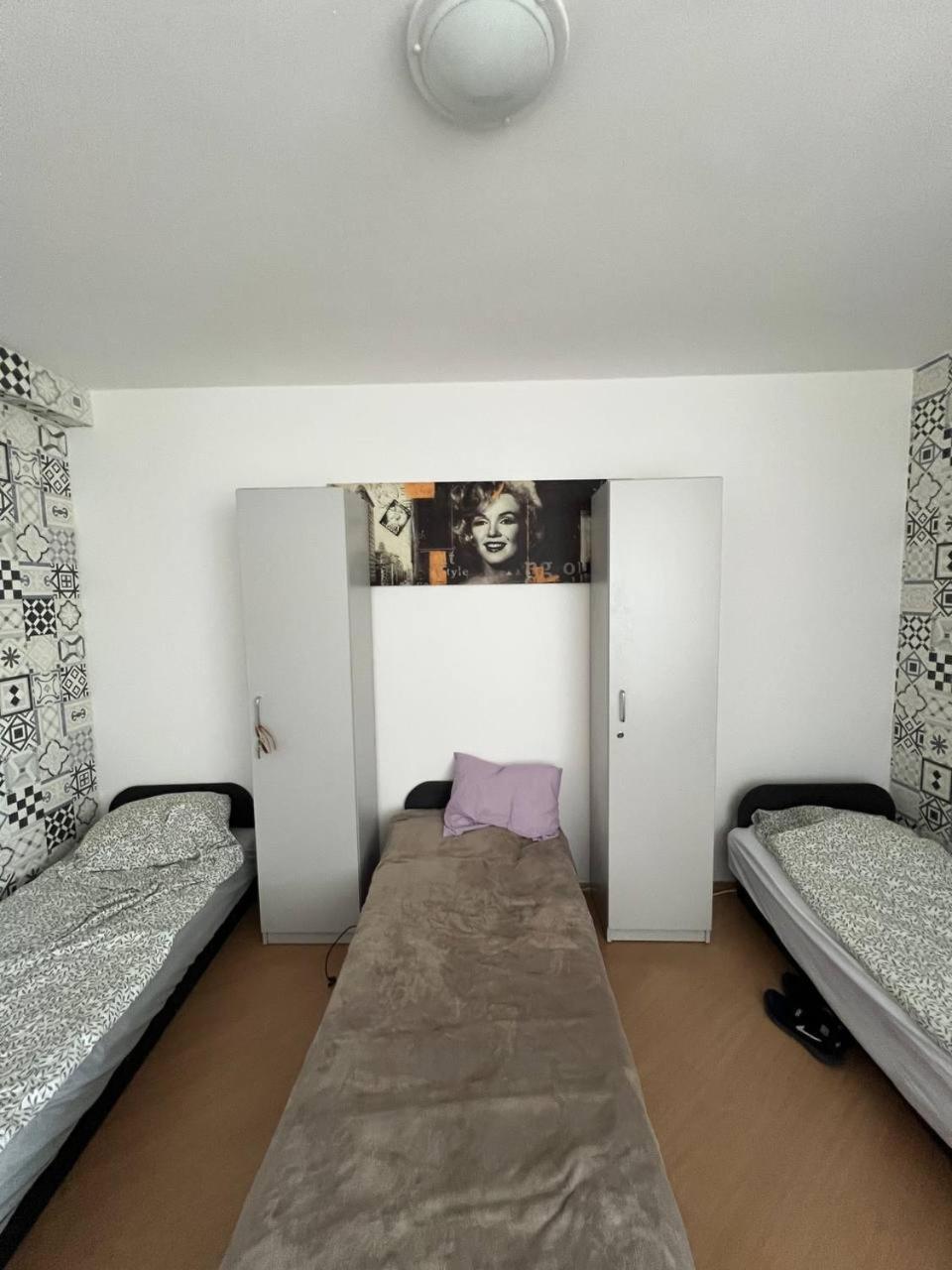 Hostel „U Sashka” Warsawa Bagian luar foto