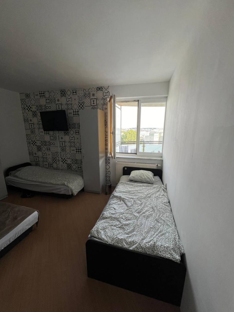 Hostel „U Sashka” Warsawa Bagian luar foto