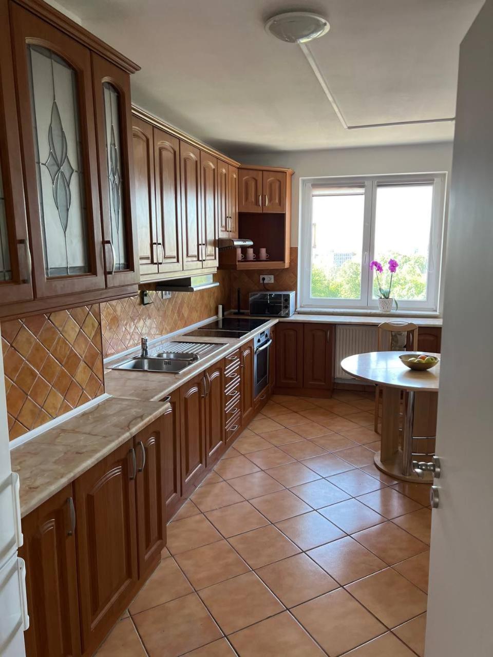 Hostel „U Sashka” Warsawa Bagian luar foto